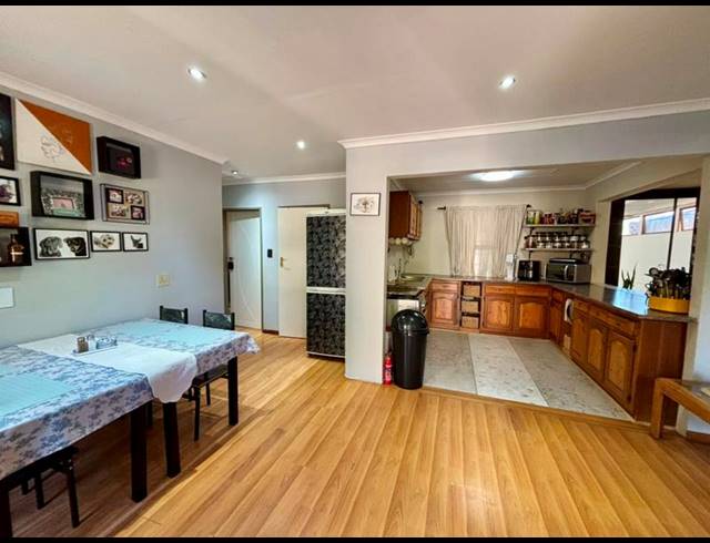 4 BEDROOM HOUSE FOR SALE IN PELLISSIER